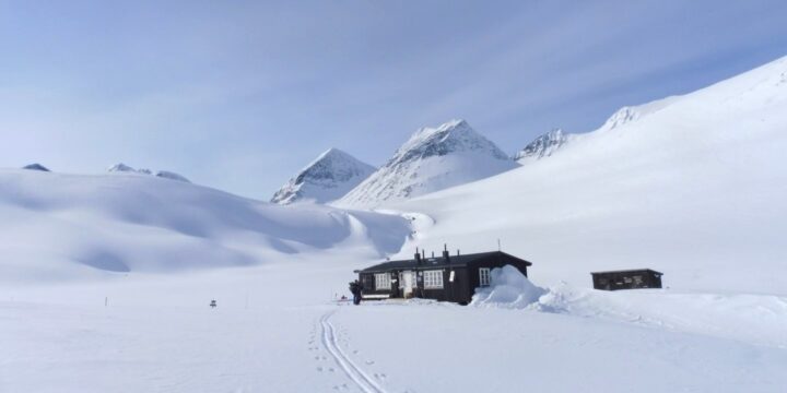 Skiing the Kungsladen in Arctic Sweden